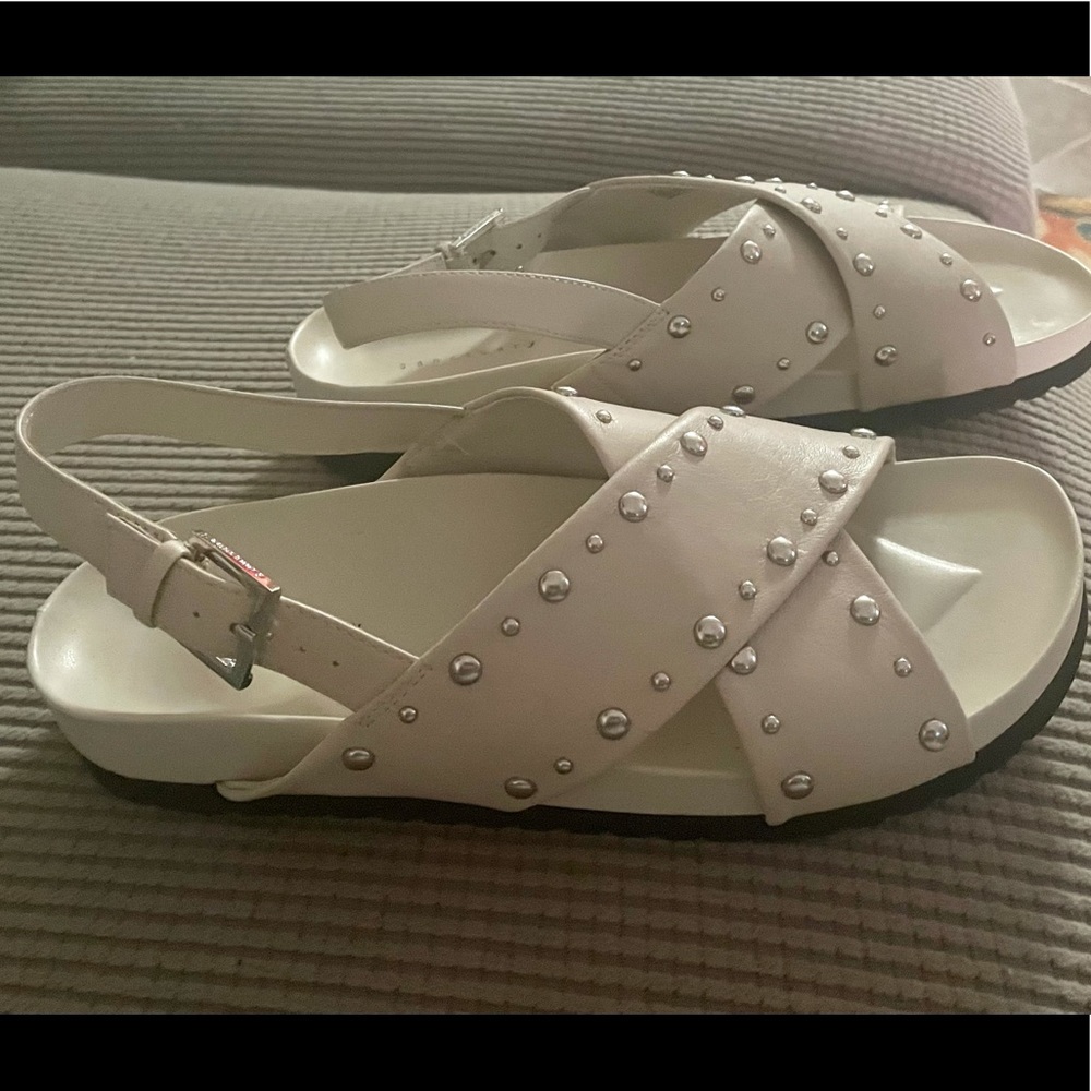 Women’s sandals Size 9.5